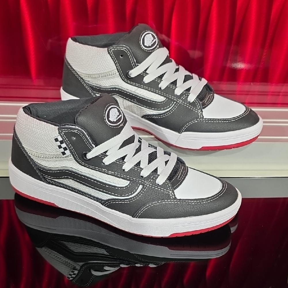 Vans Skate Zahba Mid Black White Red Men’s 7.5 Women’s 9 Mid Top Skate Shoes
